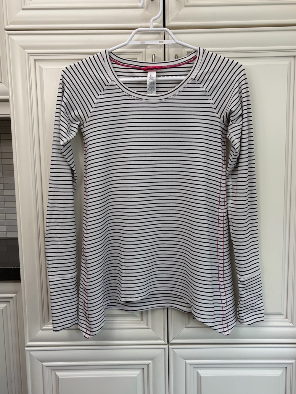 Ivivva by Lululemon girl’s long sleeve shirt